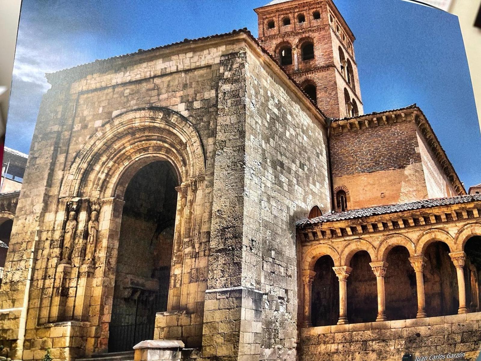 El Jardin De La Alegria Villa Zamarramala Bagian luar foto
